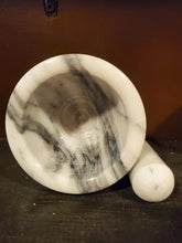 Load image into Gallery viewer, MARBLE MORTAR AND PESTLE SET